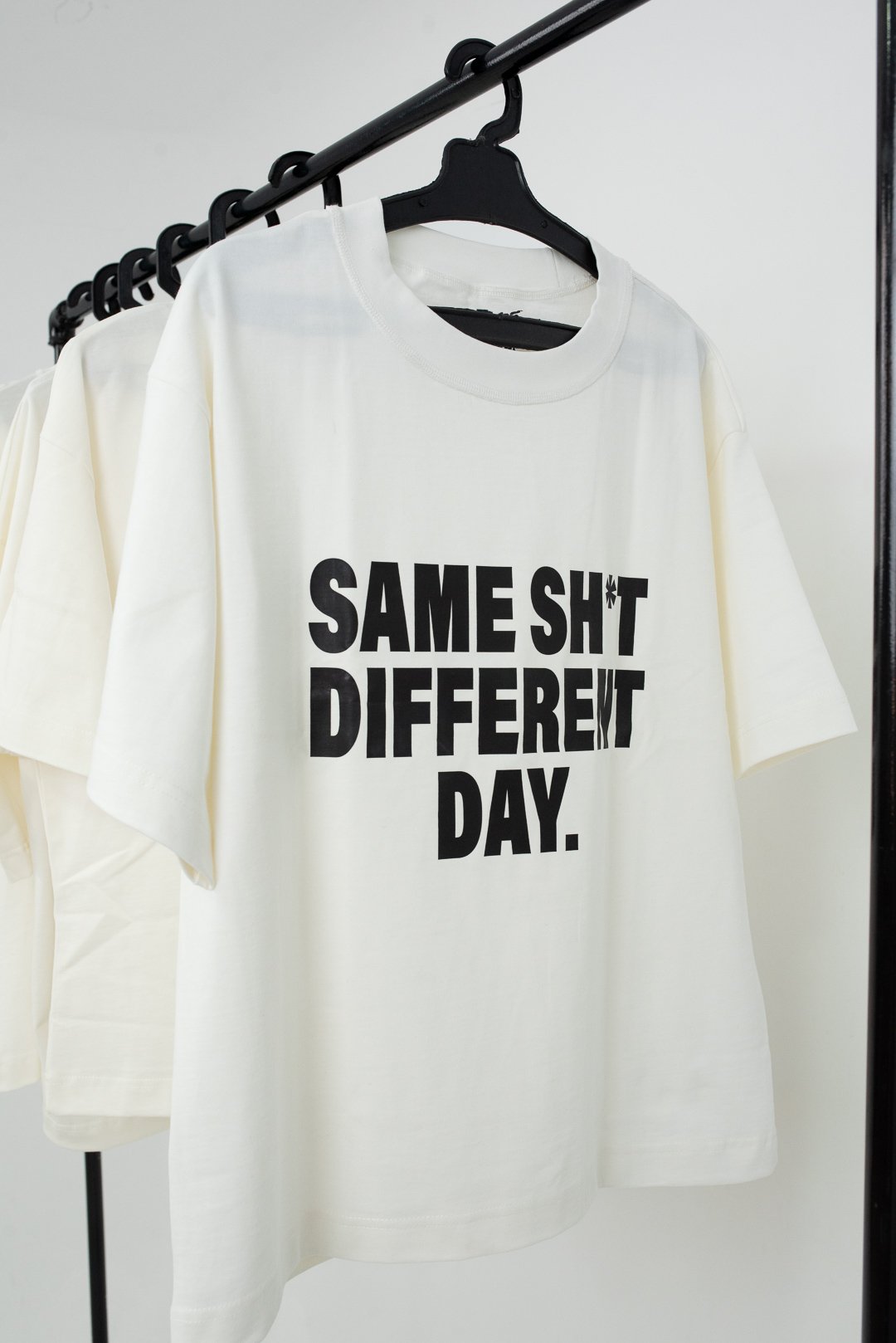 Same shit t-shirt - الصورة 3